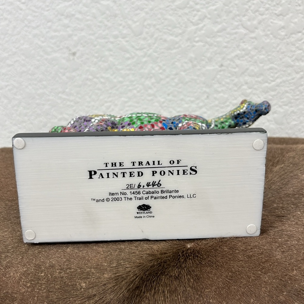 The Trail of Painted Ponies Caballo Brillante 1456 Horse Mosaic Bead Sculpture - Picture 6 of 6